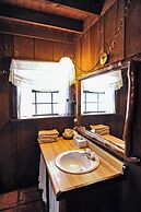 Bear Creek Motel And Cabins