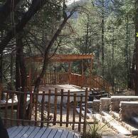 Bear Creek Motel And Cabins