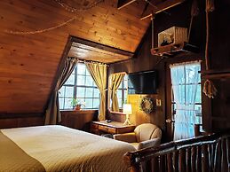 Bear Creek Motel And Cabins