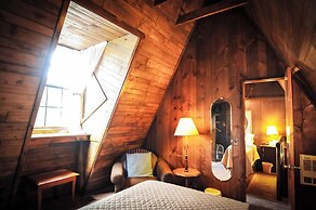 Bear Creek Motel And Cabins