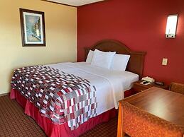 DeQueen Courtyard Inn