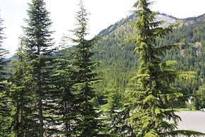 Crystal Chalets Condominiums at Crystal Mountain Ski Resort