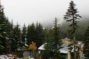 Crystal Chalets Condominiums at Crystal Mountain Ski Resort