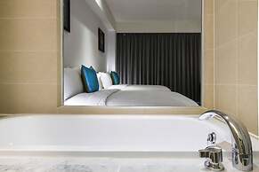 Just Sleep Kaohsiung Station