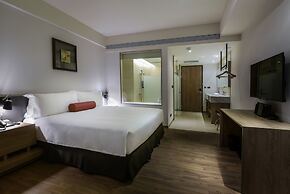 Just Sleep Kaohsiung Station