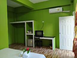 Khaolak C-nior Bungalows