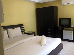 Khaolak C-nior Bungalows