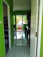 Khaolak C-nior Bungalows