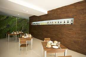 Merchant Art Boutique Hotel