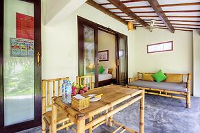 Red Flower Cottages Homestay