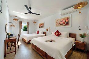Red Flower Cottages Homestay