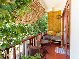 Red Flower Cottages Homestay