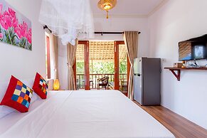 Red Flower Cottages Homestay