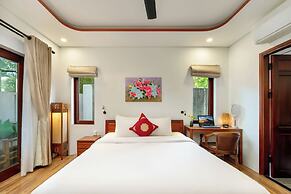 Red Flower Cottages Homestay