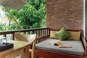 Red Flower Cottages Homestay