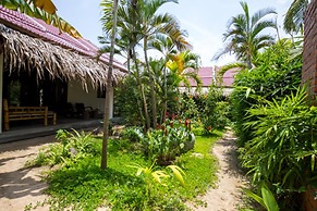Red Flower Cottages Homestay