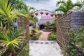 Red Flower Cottages Homestay