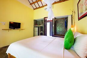 Red Flower Cottages Homestay