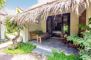 Red Flower Cottages Homestay