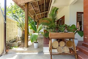 Red Flower Cottages Homestay