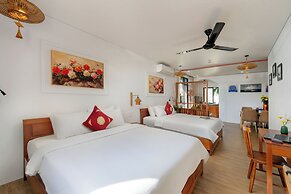 Red Flower Cottages Homestay