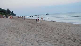 Marina Hut Guest House