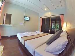 Marina Hut Guest House