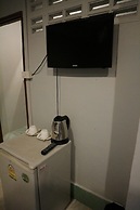 Marina Hut Guest House