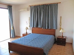 Chriseleni Latchi Villas