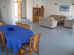 Chriseleni Latchi Villas