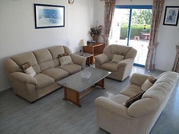 Chriseleni Latchi Villas