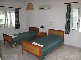 Chriseleni Latchi Villas