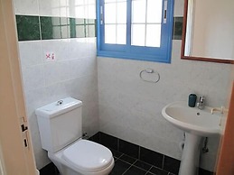 Chriseleni Latchi Villas