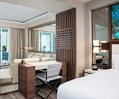 Conrad Fort Lauderdale Beach