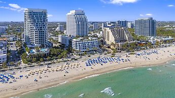 Conrad Fort Lauderdale Beach