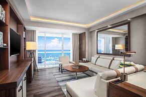 Conrad Fort Lauderdale Beach