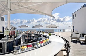 Conrad Fort Lauderdale Beach
