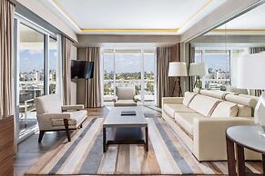 Conrad Fort Lauderdale Beach