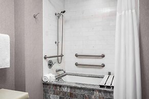 Conrad Fort Lauderdale Beach