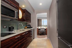 Conrad Fort Lauderdale Beach