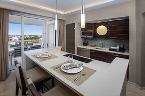 Conrad Fort Lauderdale Beach