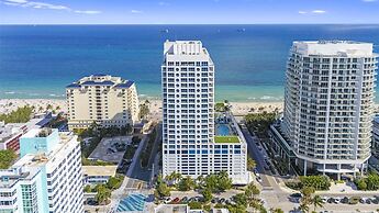 Conrad Fort Lauderdale Beach
