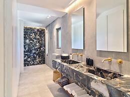 Empire Luxury Villas