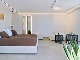 Empire Luxury Villas