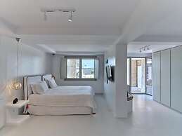 Empire Luxury Villas