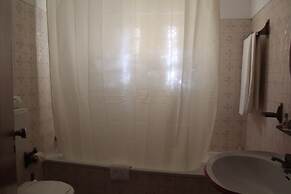 Cheerfulway Oura Village Garden Apartamentos