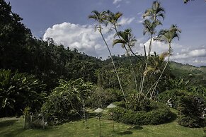 Hacienda Venecia Main House & Coffee Lodge