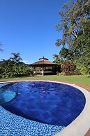 Hacienda Venecia Main House & Coffee Lodge