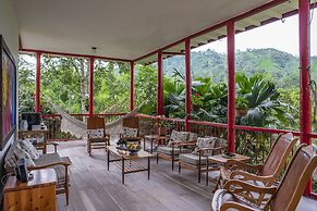 Hacienda Venecia Main House & Coffee Lodge