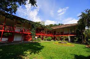 Hacienda Venecia Main House & Coffee Lodge